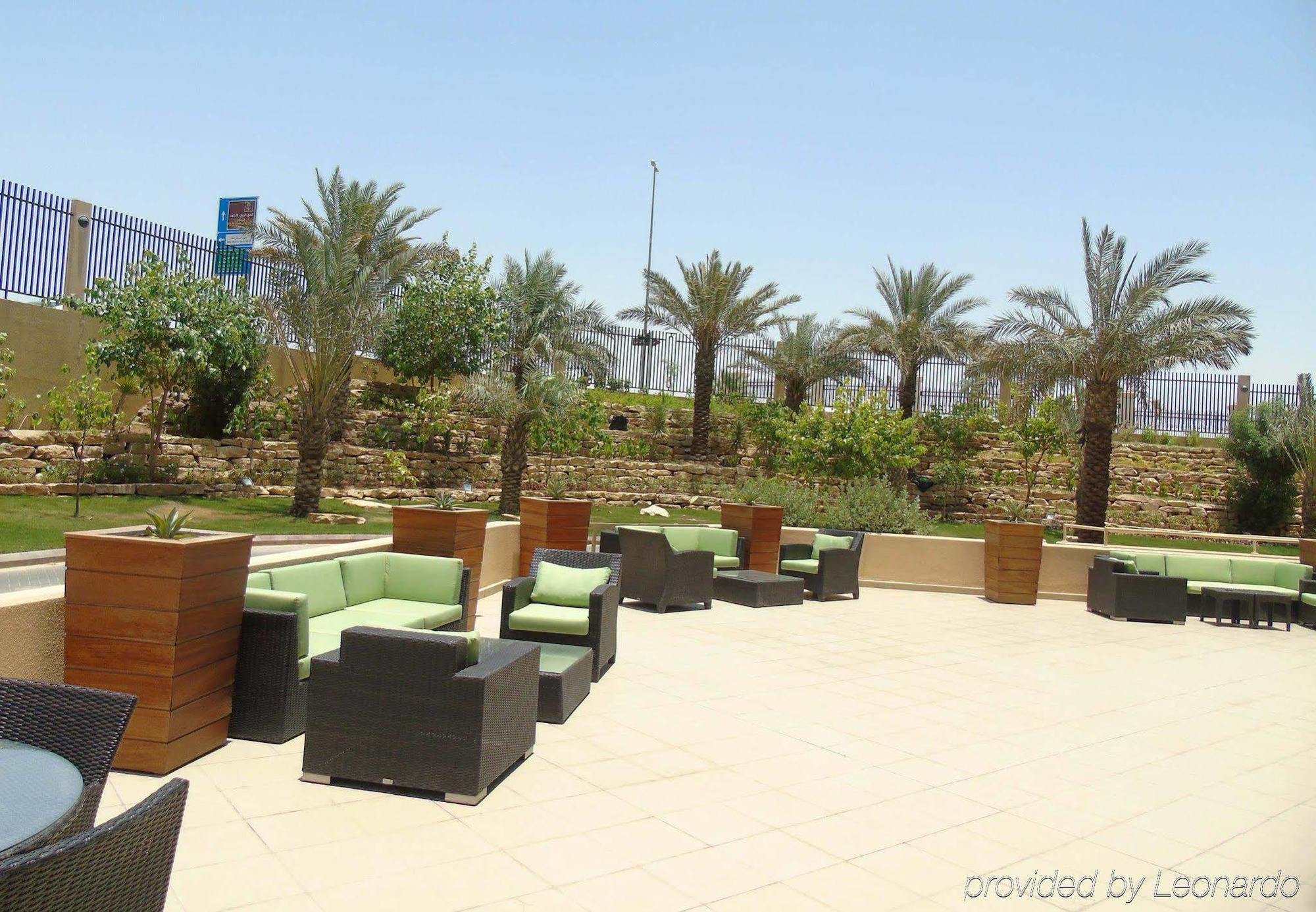 Courtyard By Marriott Riyadh Diplomatic Quarter Eksteriør bilde
