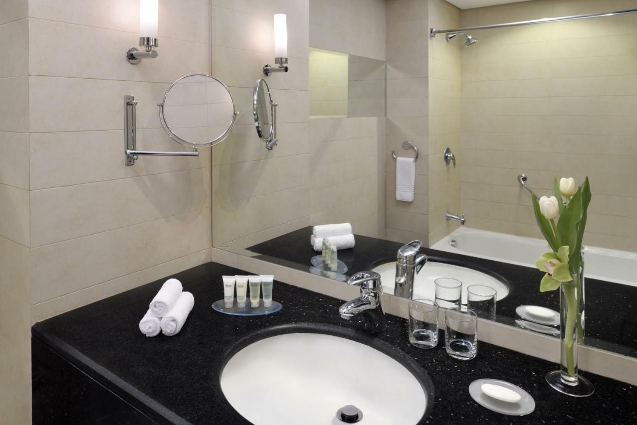Courtyard By Marriott Riyadh Diplomatic Quarter Eksteriør bilde